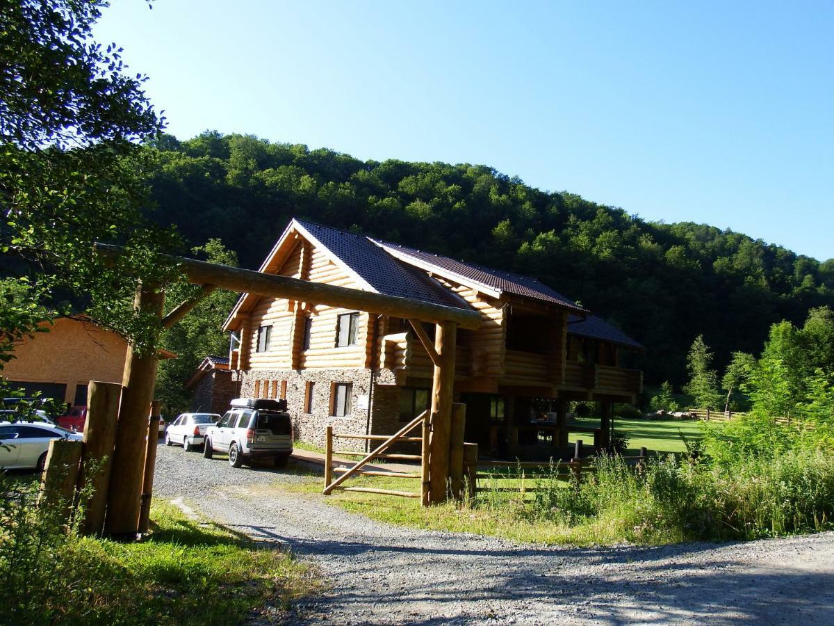 Casa Din Vale Hotell Sacuieu Eksteriør bilde